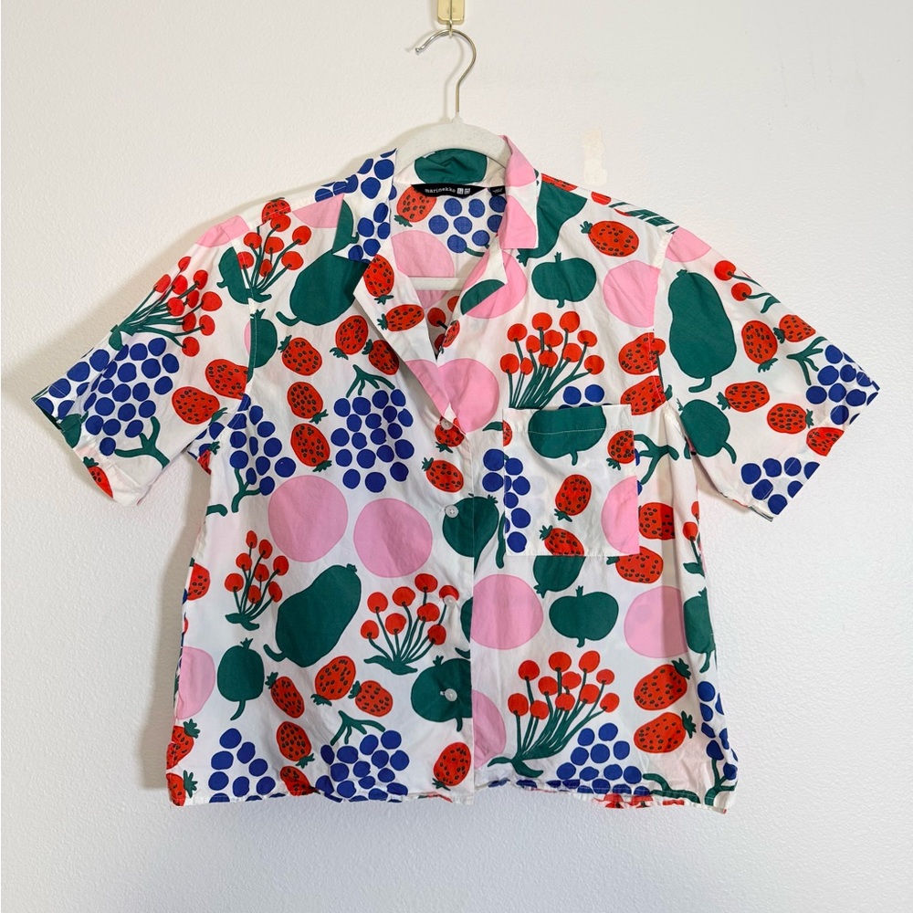 UNIQLO x Marimekko fruit print boxy short-sleeve button-up top SZ XS - Picture 2 of 6